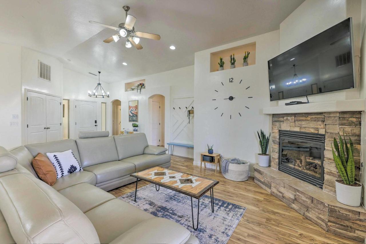 Modern Page Retreat With View, 9 Mi To Wahweap Beach Villa Екстериор снимка